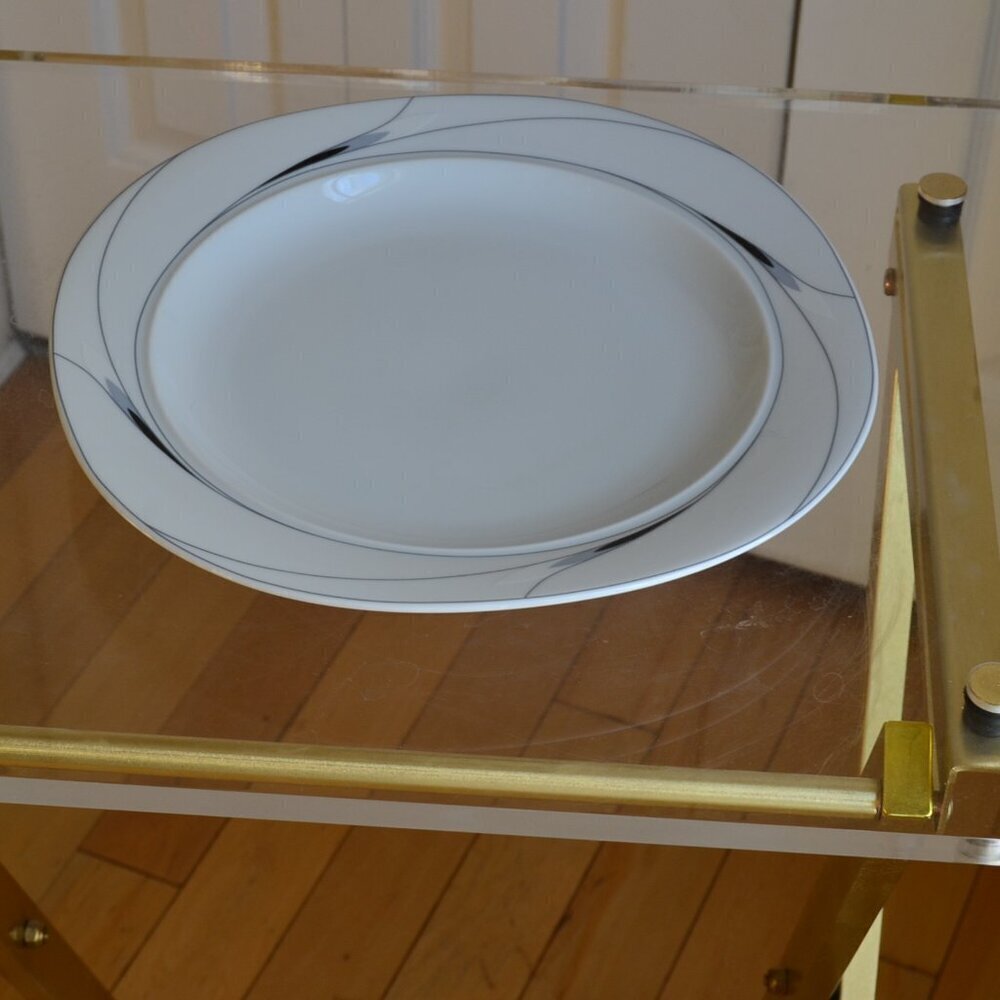 Vintage Mikasa Fine China CAVIAR L5806 Dinner Plate
